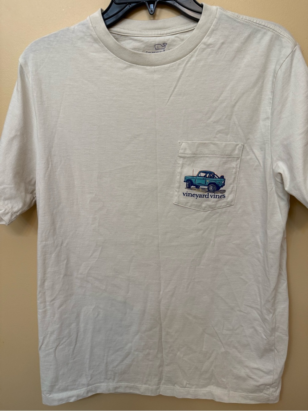 Vineyard Vines Cream Short-Sleeve Pocket Tee with Blue Truck Graphic
